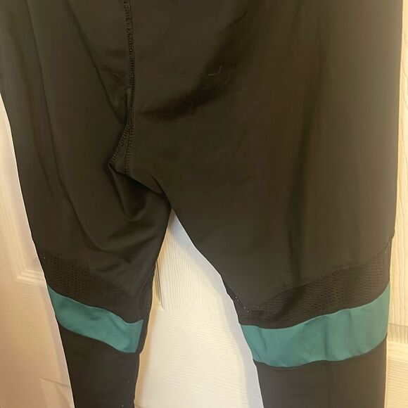 BCBGeneration Leggings EUC Medium - Picture 7 of 10